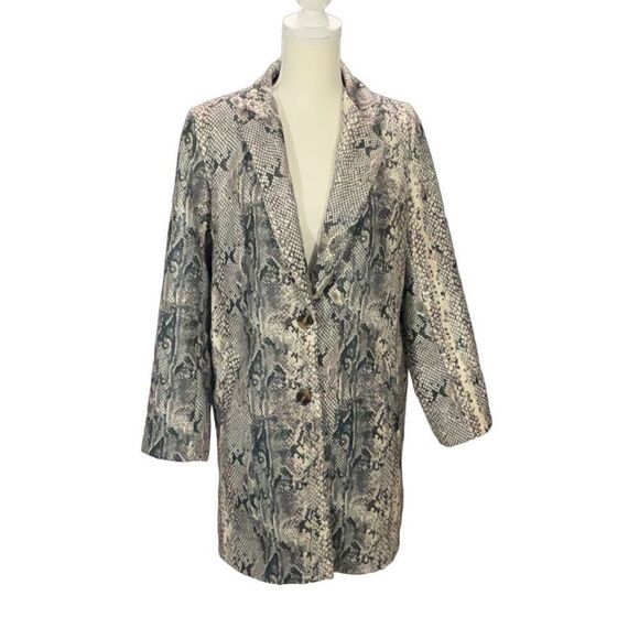 Women’s Snakeskin Pattern 2 Button Pea Coat Shoulder Pads Made in Italy Size 12 - Picture 1 of 7